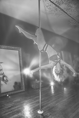 pole dance performances